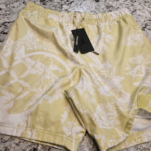 NWT Jordan Poolside swim trunks sz M - Picture 1 of 6
